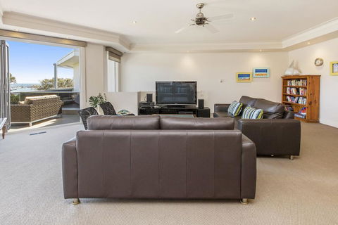SEA GRANGE - MORNINGTON - Accommodation Mt Buller 2
