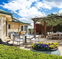 Sinden Park - garden swimming pool rural vistas - Accommodation Mt Buller