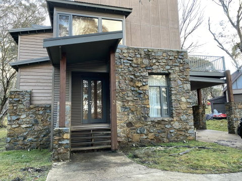 Sonoma Chalet - Accommodation Mt Buller 0