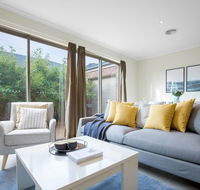 Spacious Lovely 5Beds homePoint Cook - Accommodation Mt Buller