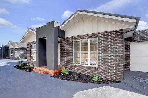 Staughton Sounds - Accommodation Mt Buller 0