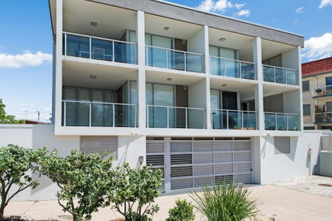 Stunning Surfside Apartment - Boyd St, Woorim - Accommodation Mt Buller 0
