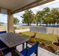 Stunning Waterfront Home with pool - Sylvan Beach Esp Bellara - Accommodation Mt Buller