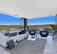Stylish Penthouse with Views  Jacuzzi - Accommodation Mt buller