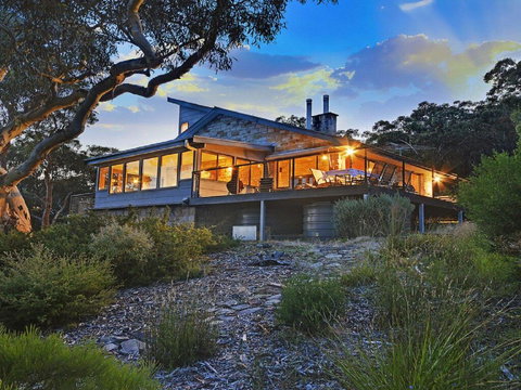 Sydney View - 70km From Sydney, 1000km From Care! - Accommodation Mt Buller 3