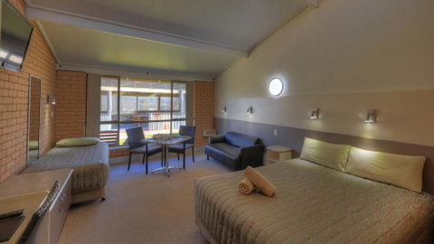 Tenterfield Motor Inn - Accommodation Mt buller 2
