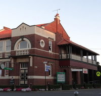 The Bank BB West Wyalong - Accommodation Mt Buller