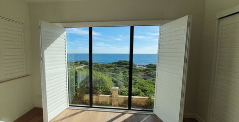 The Beach House - Port Bouvard - Accommodation Mt Buller 3