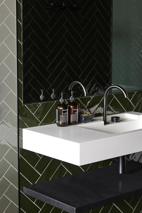 Moss Hotel - Accommodation Mt Buller 7