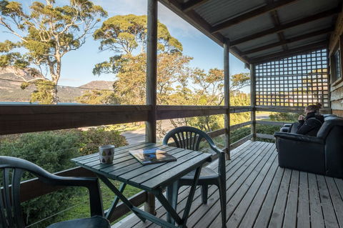 Freycinet Timber Cottage 1 - Accommodation Mt Buller 3