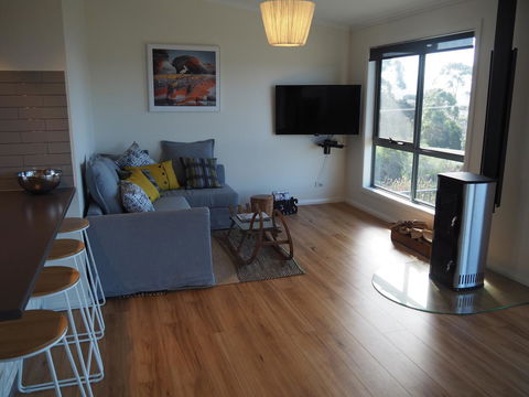 GRANITE BEACH HOUSE @ Bay Of Fires - Accommodation Mt Buller 2