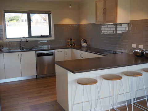 GRANITE BEACH HOUSE @ Bay Of Fires - Accommodation Mt Buller 5