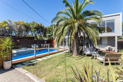 Front Beach House - Accommodation Mt Buller 4