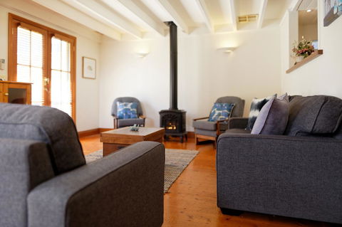 54 On Bank - Accommodation Mt Buller 4