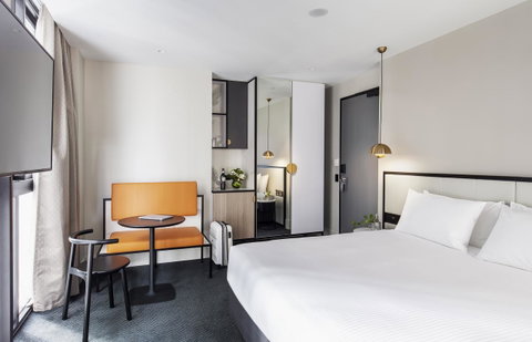 Brady Hotels Jones Lane - Accommodation Mt Buller 6