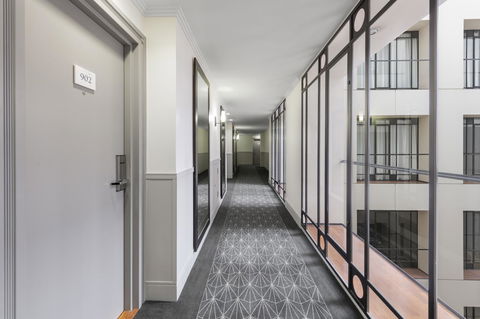 The Savoy Hotel On Little Collins Melbourne - Accommodation Mt Buller 21
