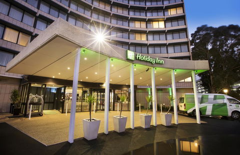 Holiday Inn Melbourne Airport, An IHG Hotel - Accommodation Mt Buller 0