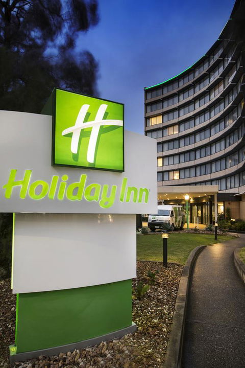 Holiday Inn Melbourne Airport, An IHG Hotel - Accommodation Mt Buller 13