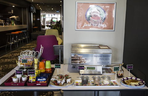 Holiday Inn Melbourne Airport, An IHG Hotel - Accommodation Mt Buller 22