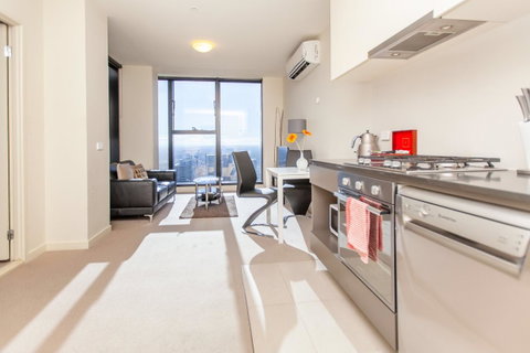 Melbourne SkyHigh Apartments - Accommodation Mt Buller 1