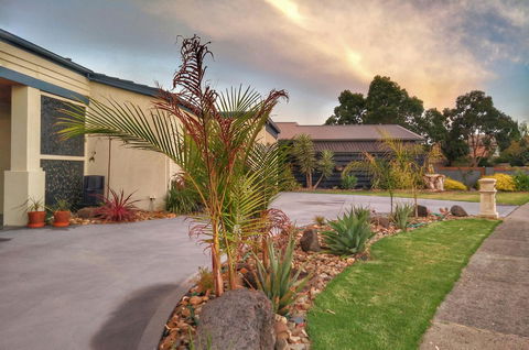 Waterfront Retreat - Accommodation Mt Buller 7