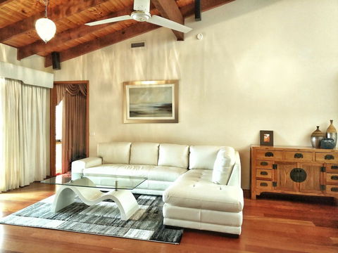 Waterfront Retreat - Accommodation Mt Buller 15