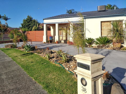 Waterfront Retreat - Accommodation Mt Buller 6