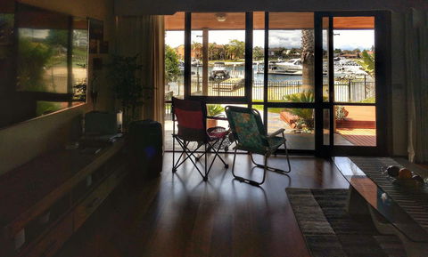 Waterfront Retreat - Accommodation Mt Buller 3
