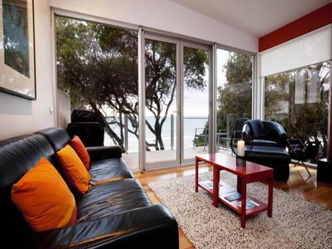 Battery Cove Beach Front Apartment - Accommodation Mt Buller 16
