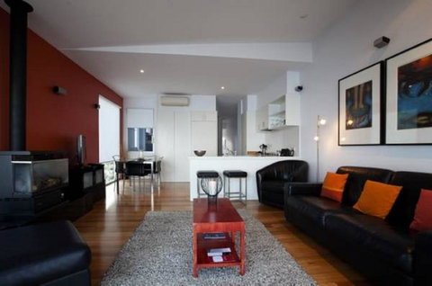 Battery Cove Beach Front Apartment - Accommodation Mt Buller 8