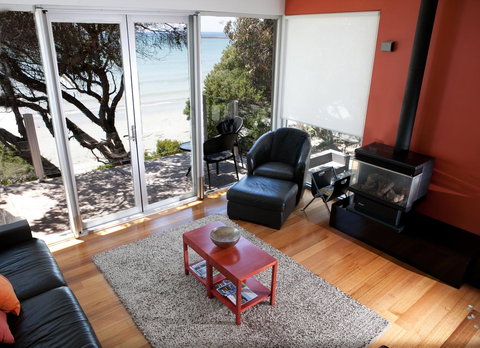 Battery Cove Beach Front Apartment - Accommodation Mt Buller 11