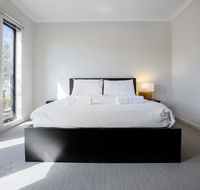 Point Cook Home with a Lovely View in Salt Water - Accommodation Mt Buller