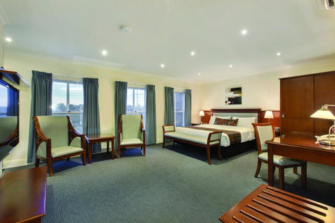 Best Western Plus Buckingham International - Accommodation Mt Buller 6