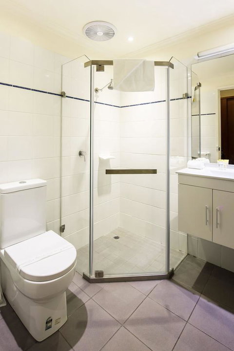 Best Western Plus Buckingham International - Accommodation Mt Buller 37