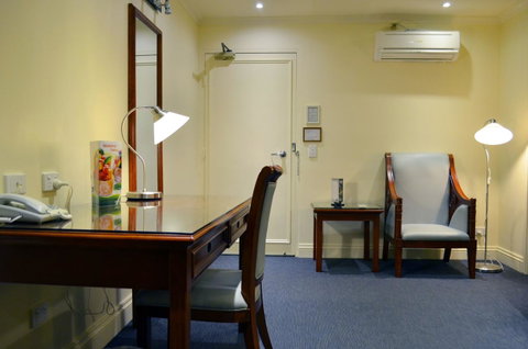 Best Western Plus Buckingham International - Accommodation Mt Buller 39