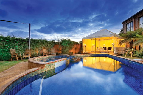 Best Western Plus Buckingham International - Accommodation Mt Buller 4