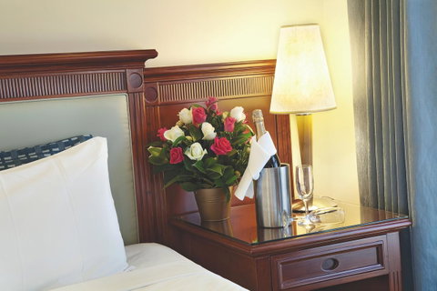 Best Western Plus Buckingham International - Accommodation Mt Buller 38