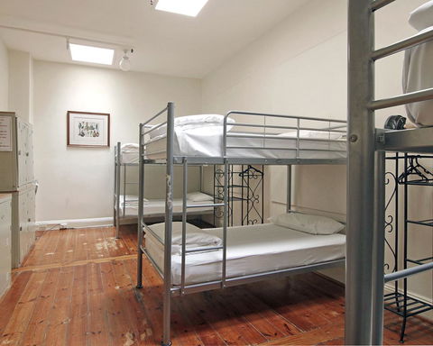 Hotel Claremont Guest House - Accommodation Mt Buller 23