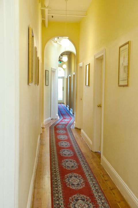 Hotel Claremont Guest House - Accommodation Mt Buller 2