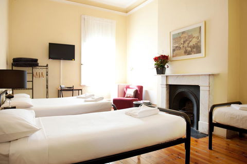 Hotel Claremont Guest House - Accommodation Mt Buller 35