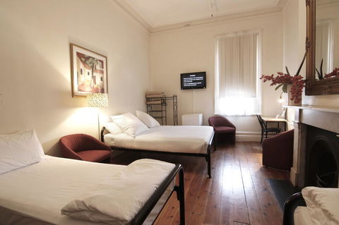 Hotel Claremont Guest House - Accommodation Mt Buller 28