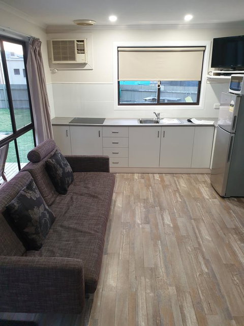 Beachcomber Holiday Units - Accommodation Mt buller 3