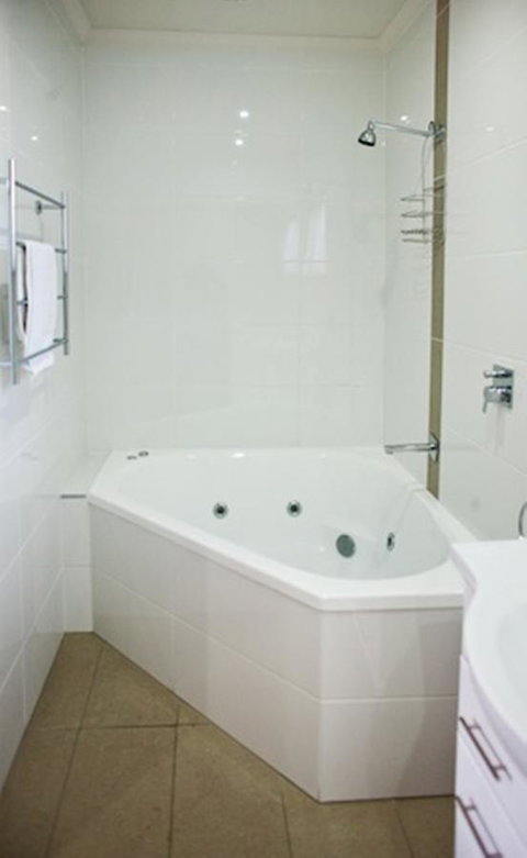 Coachman Motel And Holiday Units - Accommodation Mt Buller 3