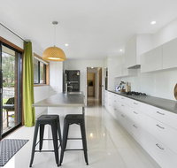 Fairhills - NEW LISTING beautifully styled - Accommodation Mt Buller