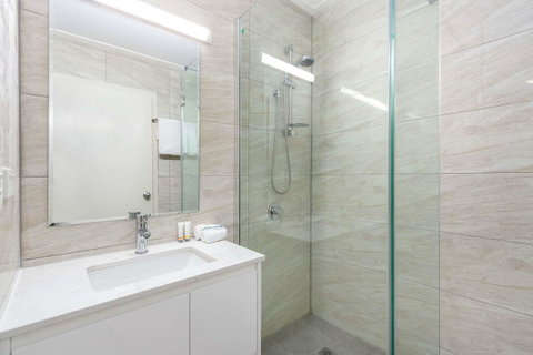 Knox International Hotel And Apartments - Accommodation Mt Buller 4