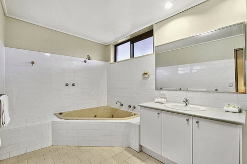 Knox International Hotel And Apartments - Accommodation Mt Buller 12