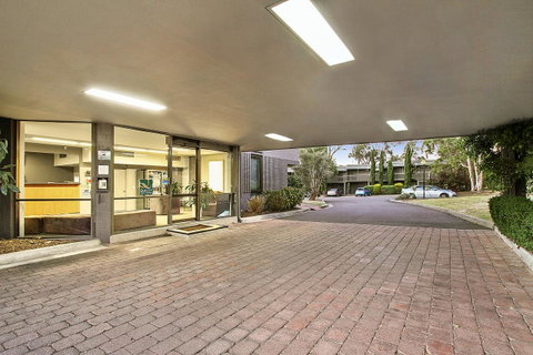 Knox International Hotel And Apartments - Accommodation Mt Buller 8