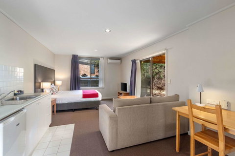 Knox International Hotel And Apartments - Accommodation Mt Buller 9
