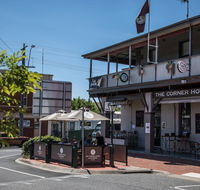 The Corner Hotel Alexandra - Accommodation Mt Buller