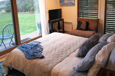 The Gurdies Room With Amazing Sunset Views - Accommodation Mt Buller 0